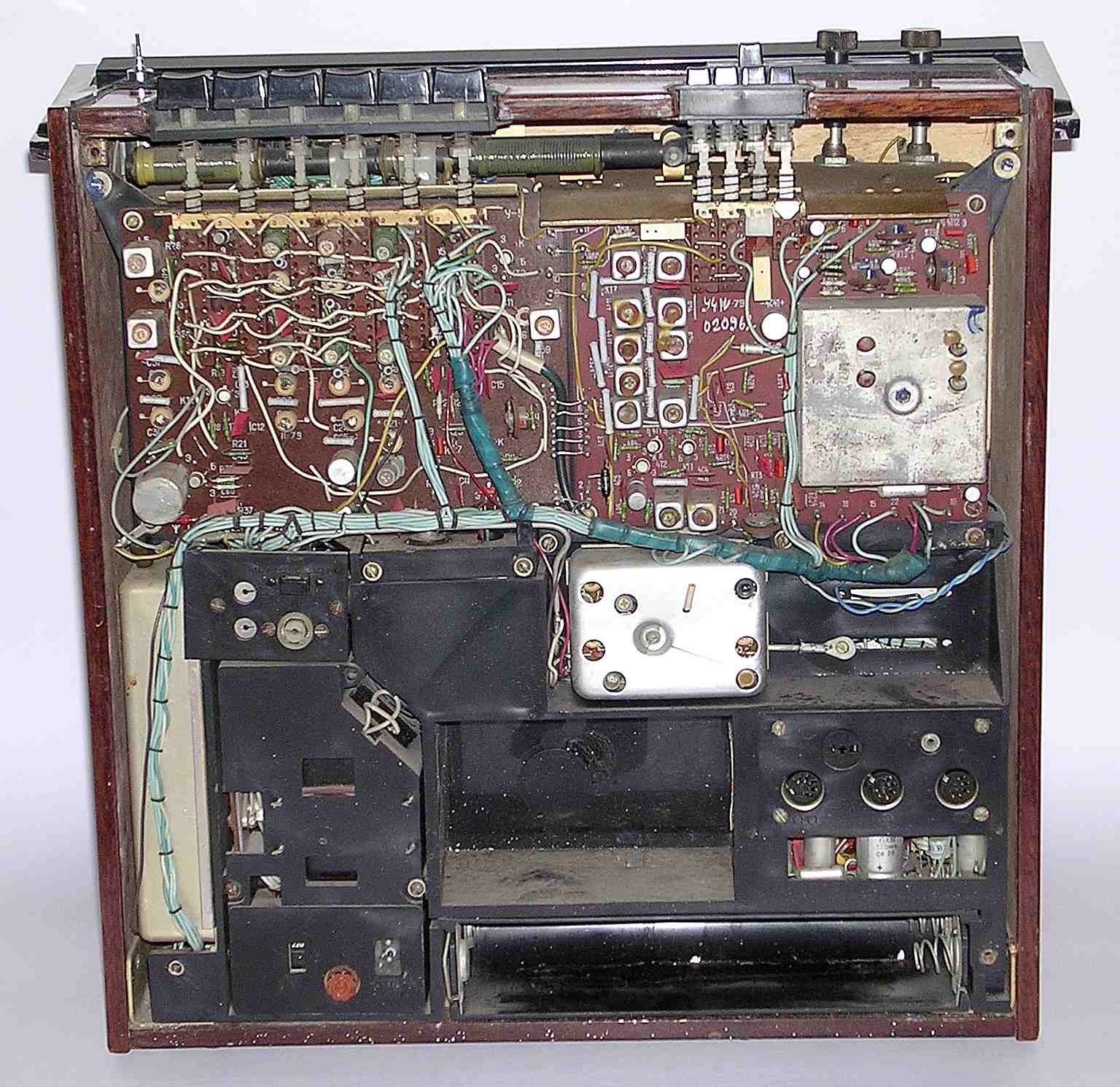 Ruský výrobca, LENINGRAD 006 stereo (ЛЕНИНГРАД 006 стерео)(Rádio)